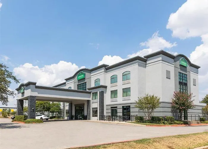 Hotel Wingate By Wyndham And Williamson Conference Center 3*