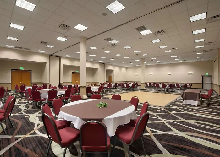 Wingate By Wyndham And Williamson Conference Center Round Rock