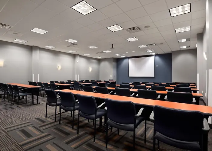Hotel Wingate By Wyndham And Williamson Conference Center 3*