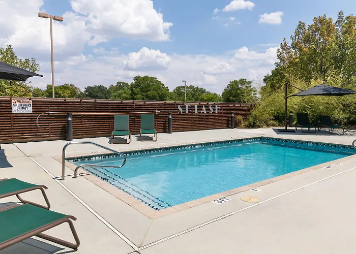 Wingate By Wyndham And Williamson Conference Center