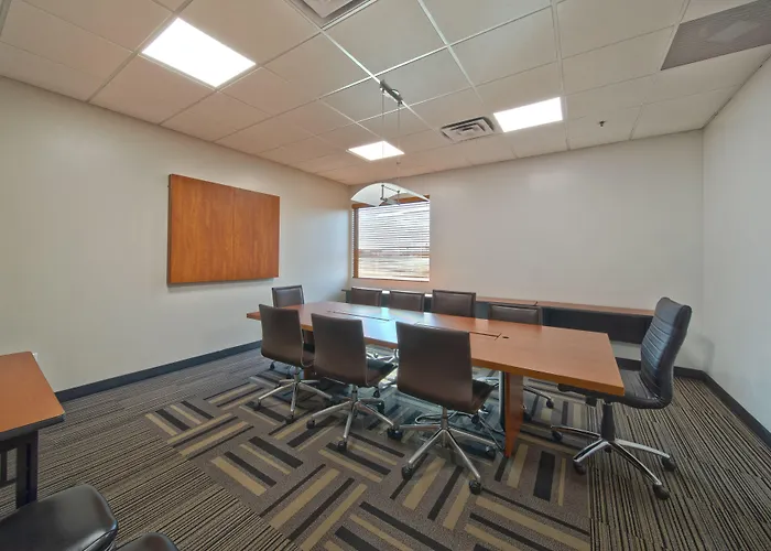 Wingate By Wyndham And Williamson Conference Center
