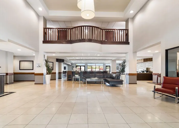Wingate By Wyndham And Williamson Conference Center Hotel Round Rock