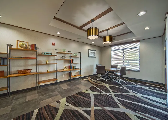 Wingate By Wyndham And Williamson Conference Center Hotel Round Rock