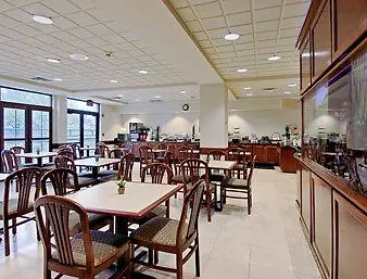 Wingate By Wyndham And Williamson Conference Center Hotel